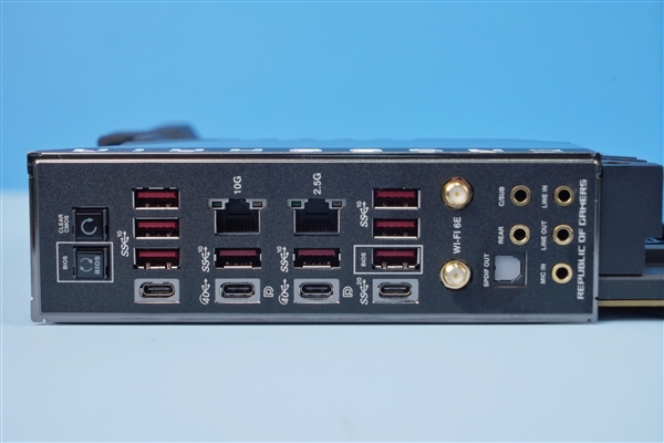 DisplayPort 2.1标准正式发布：AMD有望首发