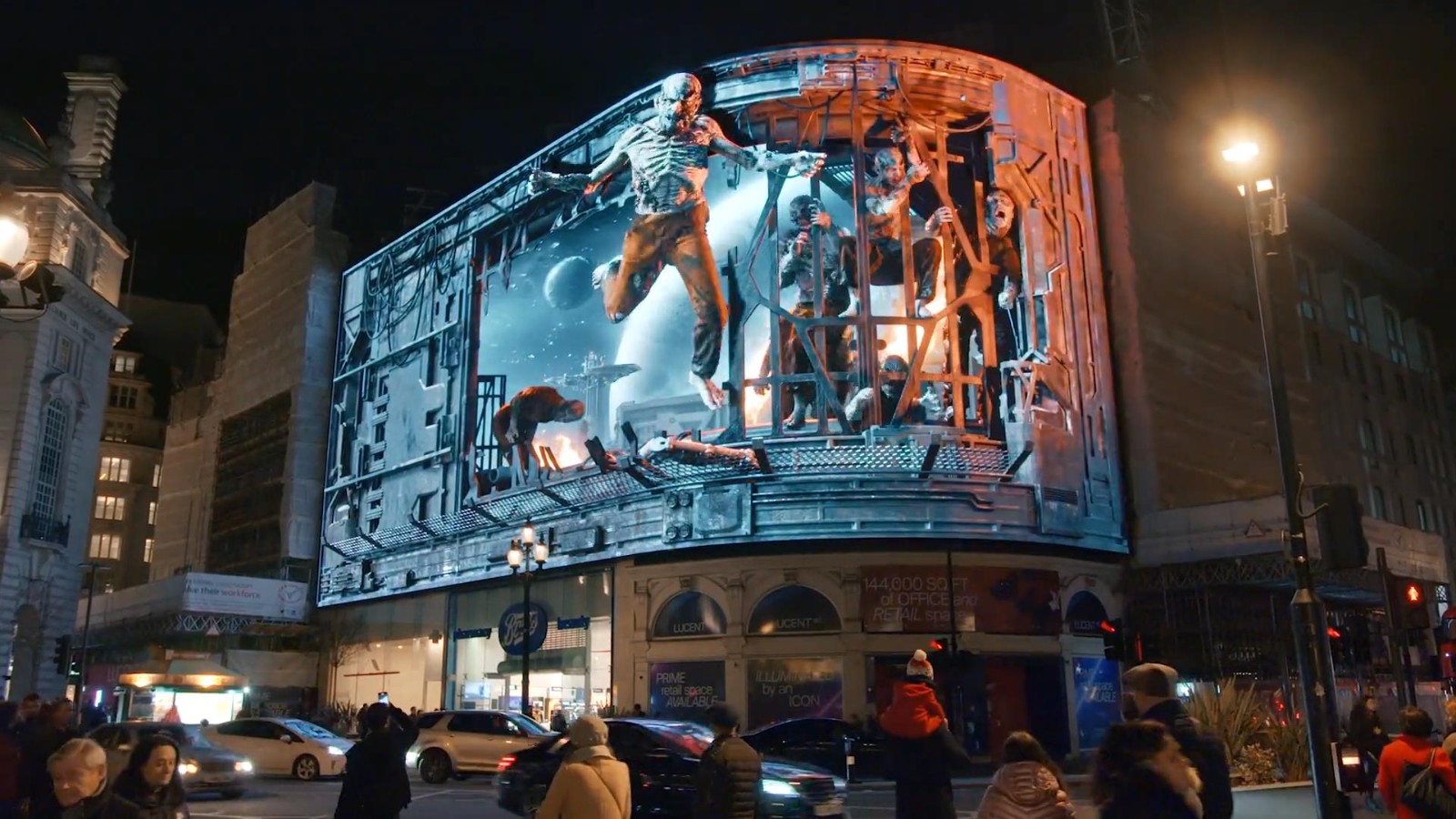 《木卫四协议》3D街头广告 怪物扑面而来路人吓尿