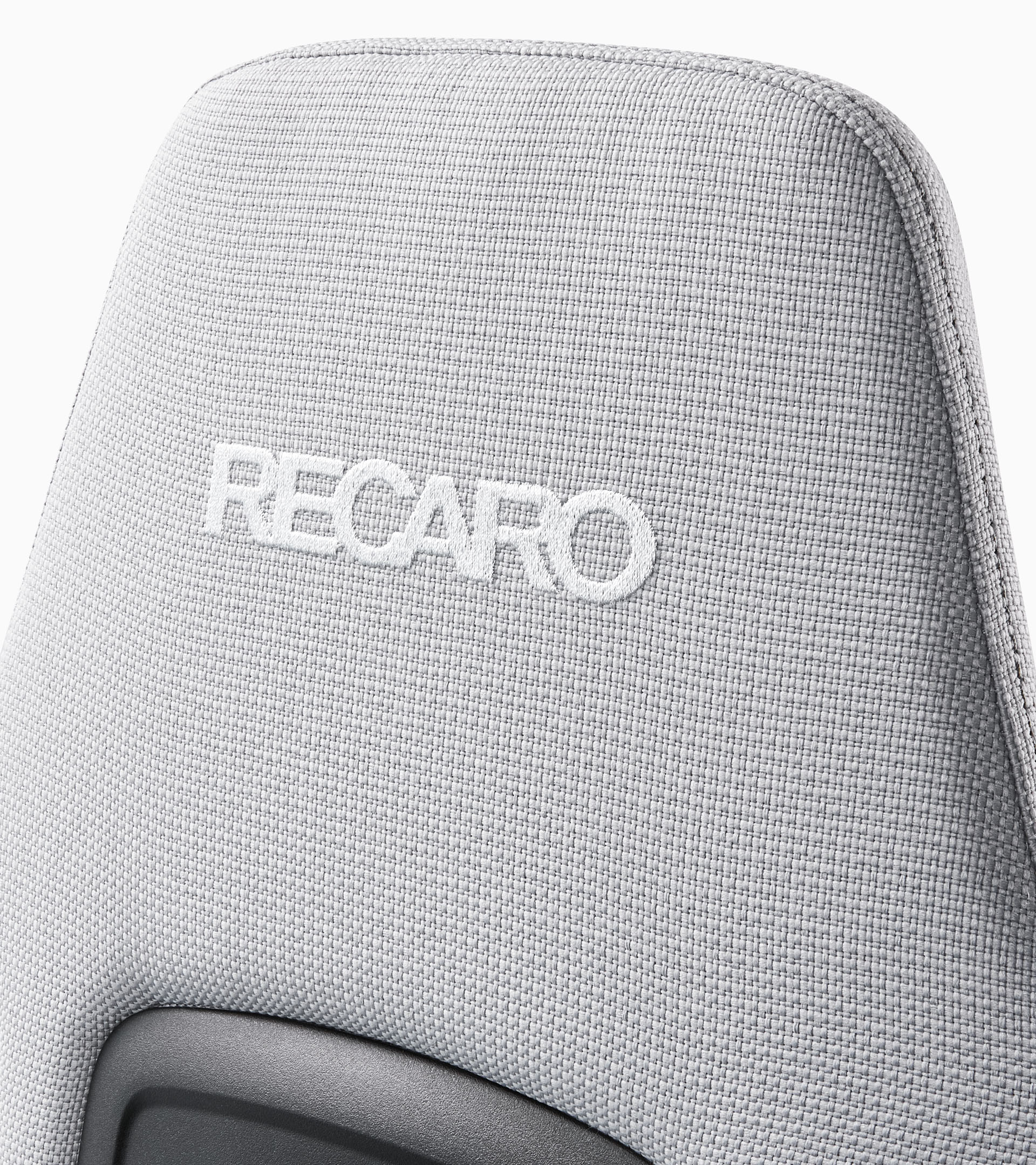 保时捷联合RECARO推出赛车外观电竞椅 售价近1.7万元 二次世界 第8张