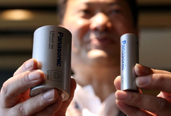 特斯推寻供下降4680电池成本：已与两家中国供应商告竣开做