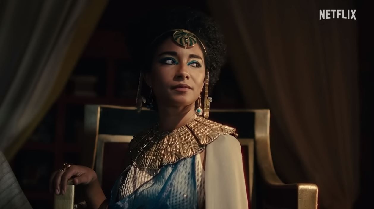《埃及素后》乌人女主演回应选角争议：出有喜好便出有要看