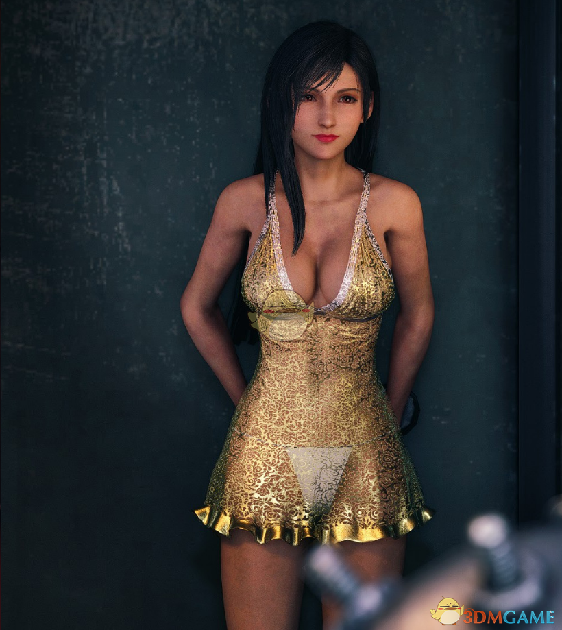 《最终幻想7：重制版》蒂法的鎏金透视连衣裙MOD