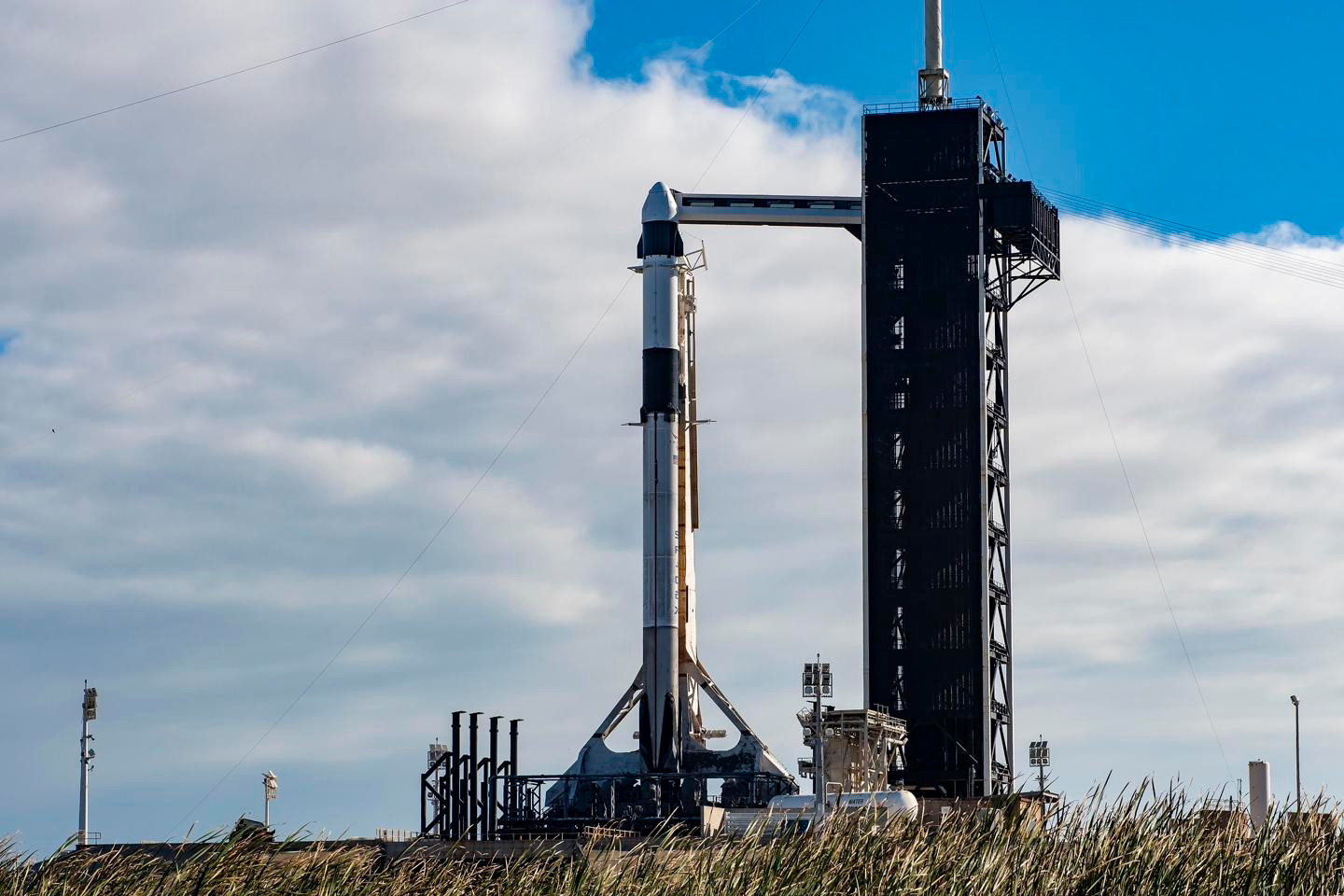 SpaceX龙飞船准备就绪 明天为NASA执行第29次国际空间站补给任务
