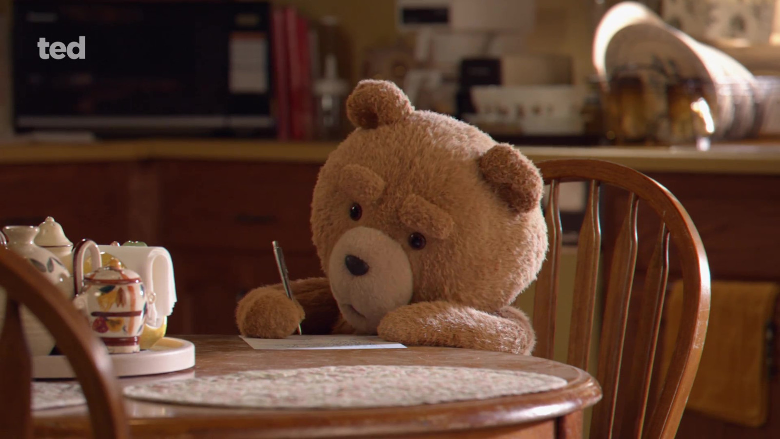 《泰迪熊》前传剧集先导预告 1月11日播出