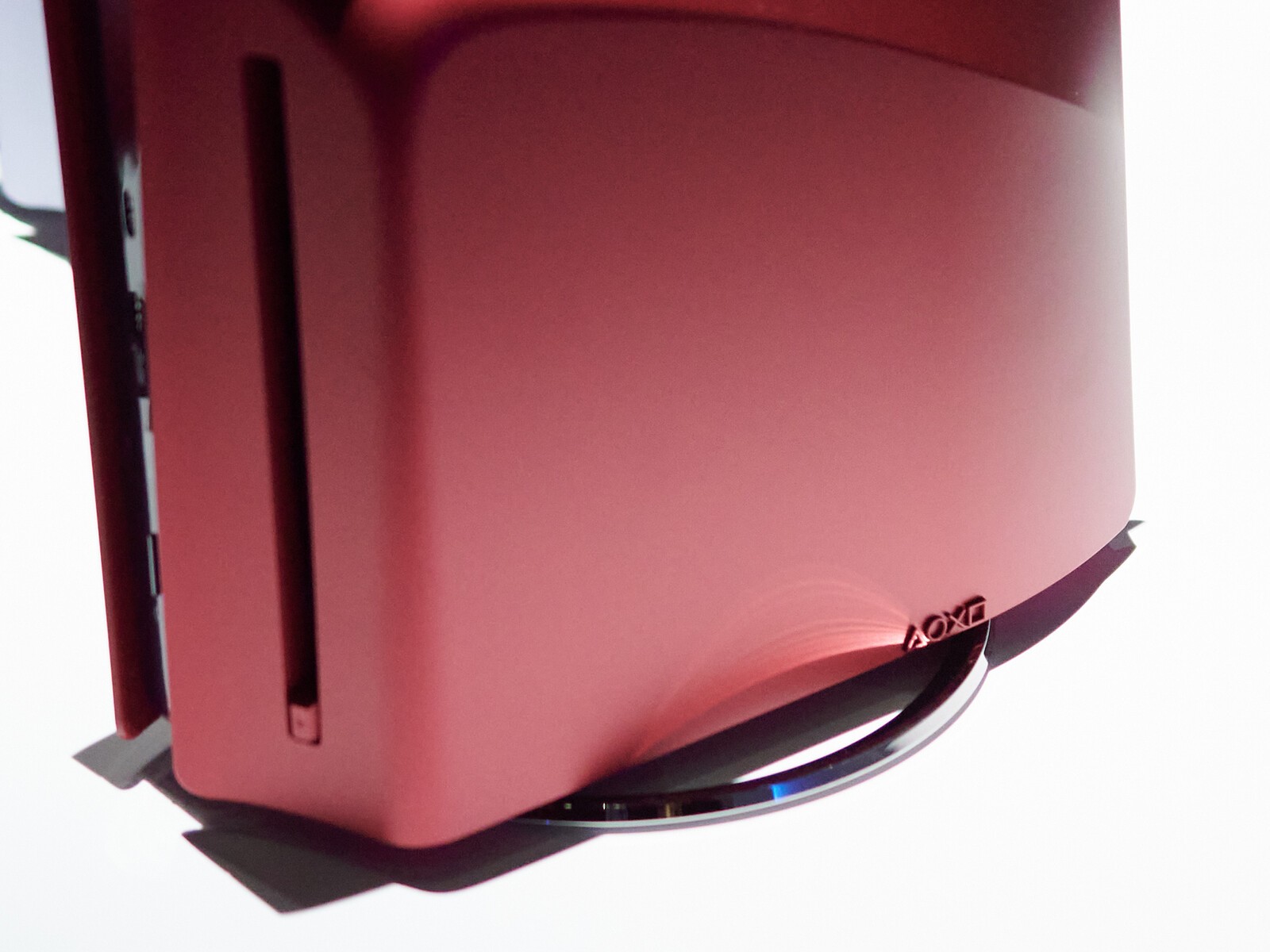 索尼展示PS5 Slim新配色替换外壳 发售时间未定