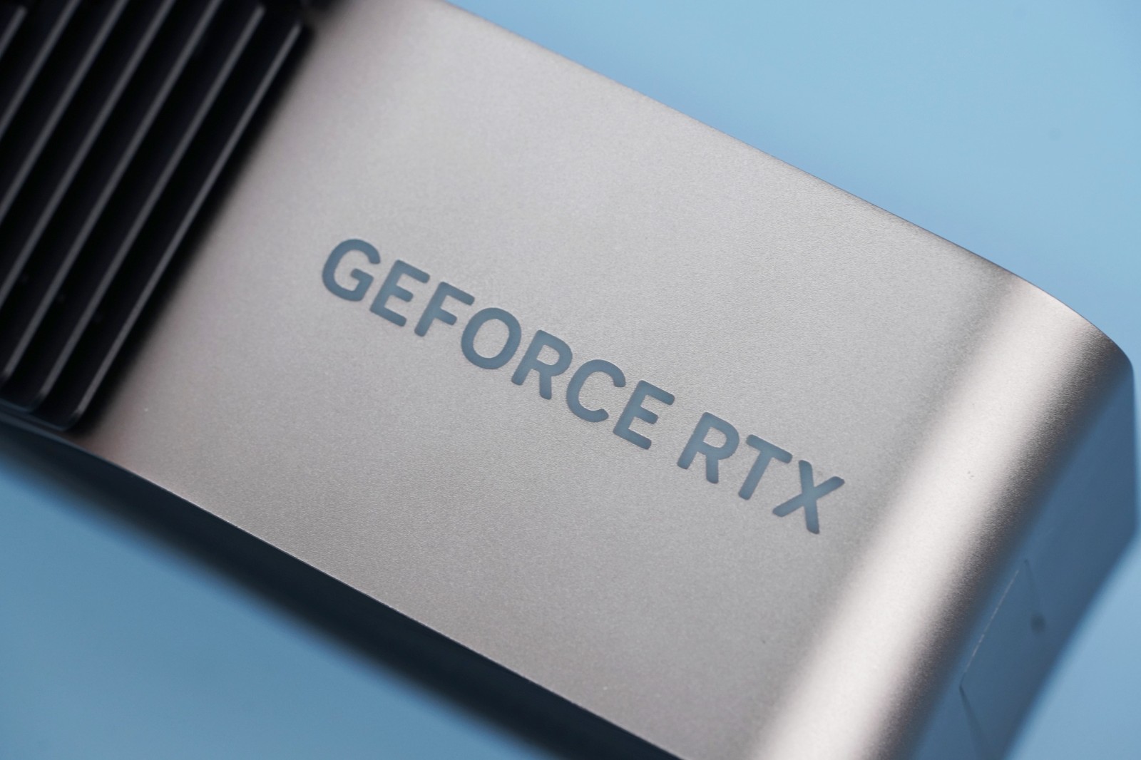 RTX50系隐卡细节曝光：英伟达要齐系用新接心 功耗飞起