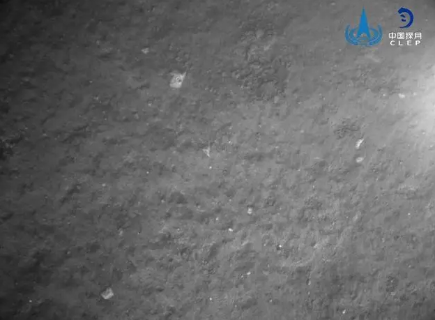 嫦娥六号拍摄月背影像图公布 彩色全景拉开神秘面纱