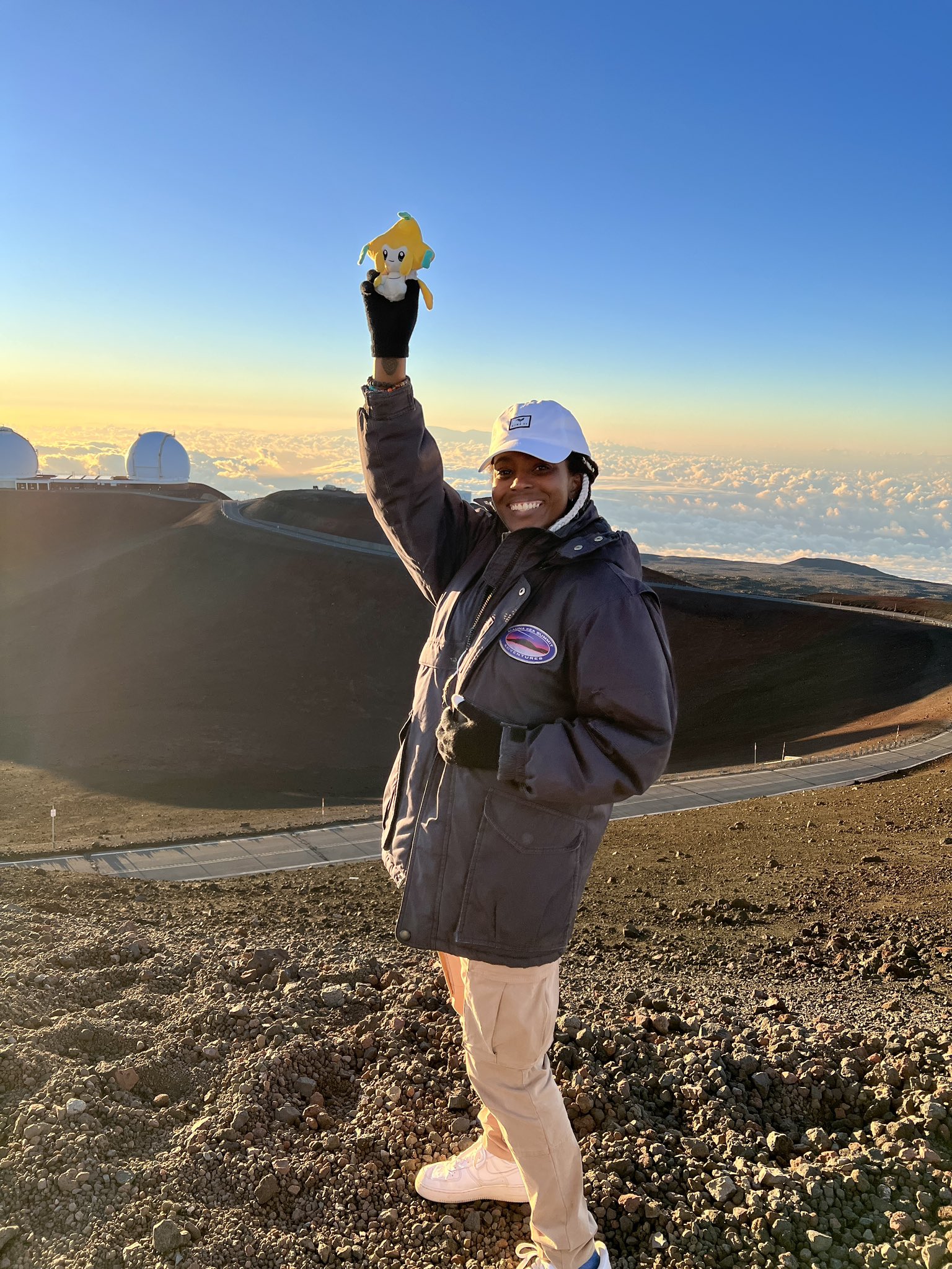 《宝可梦 GO》玩家为抓闪光基拉祈登顶最高峰冒纳开亚山 官方盛赞极具标志性