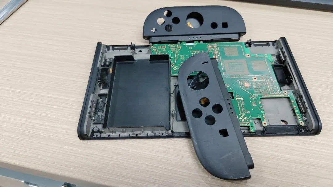 Switch2效果圖和實物圖疑曝光 大屏幕12GB內存