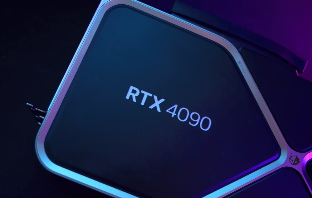 RTX4090在5090发布前价格飙升 售价超2500美元