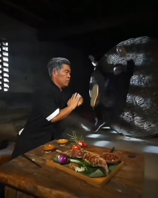 為什么在正月剃頭的我，突然被餐桌上的老登肘飛了？