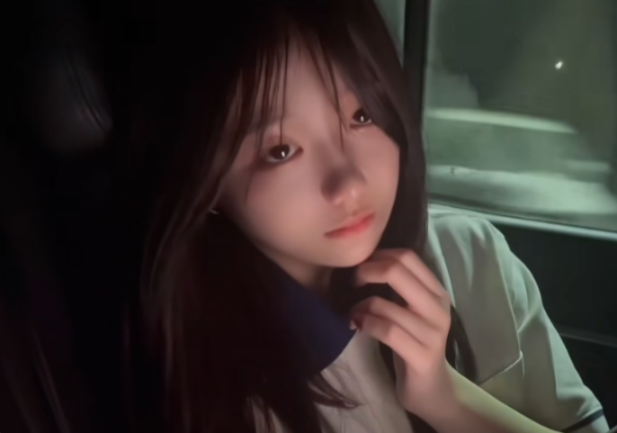 剛為自殺的18歲白月光網(wǎng)紅哀悼完，就發(fā)現(xiàn)她已經(jīng)打贏了復(fù)活賽