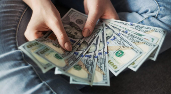 《最新游戏资讯：2024年必玩的顶级游戏推荐与攻略分享》-游戏基地