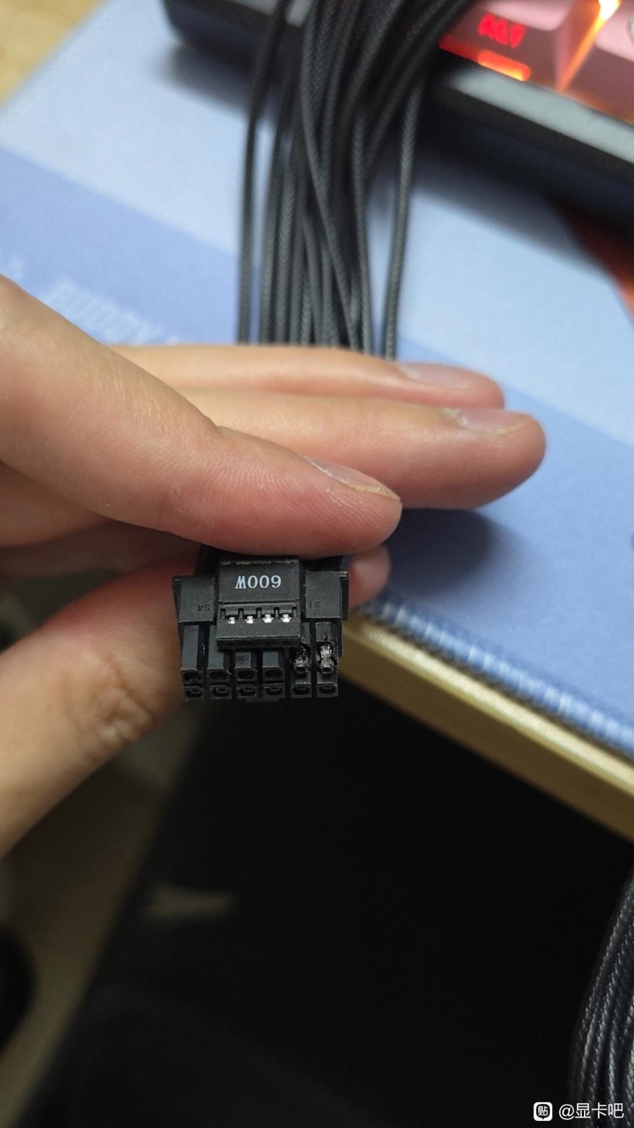 首批受害者出現(xiàn)：RTX5090D電源接口接連被燒