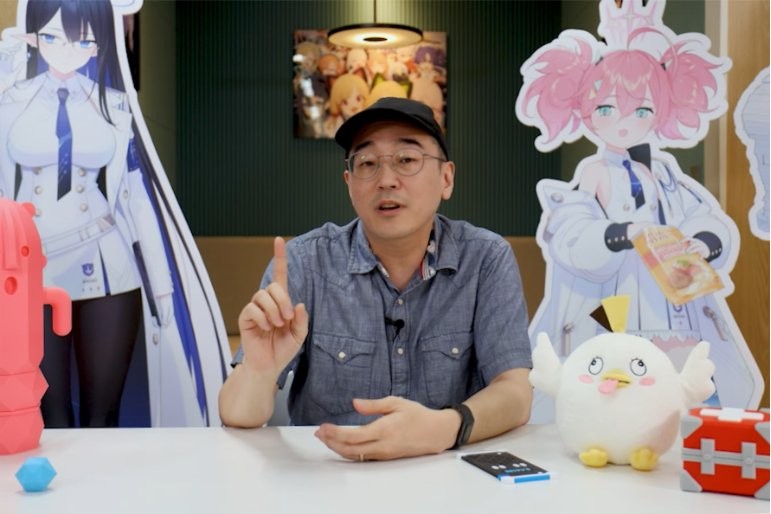 比片还难找！《碧蓝档案》制作人金用河被曝26年前穿女装玩跳舞机