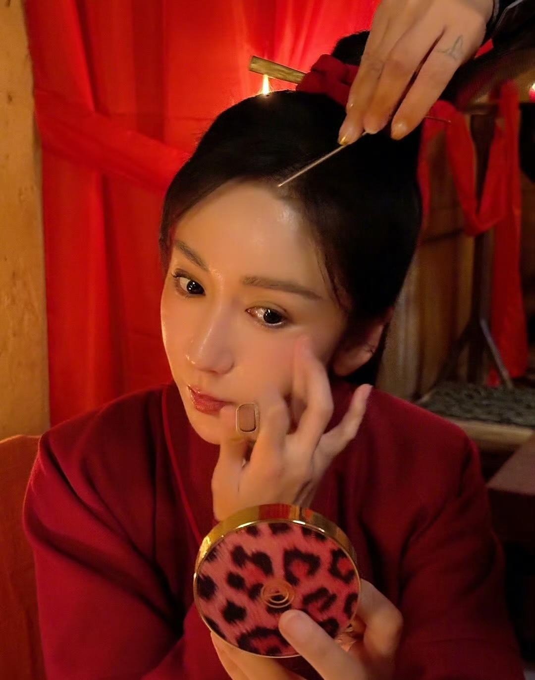 《爱情公寓》女主娄艺潇开始演短剧：长剧短剧都一样