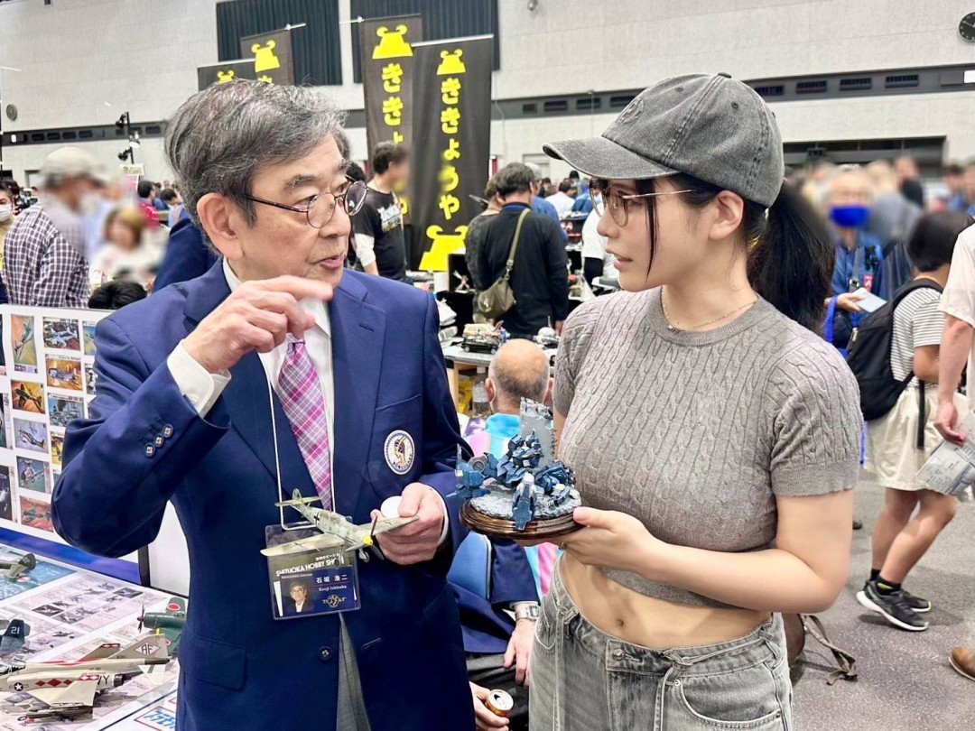 日本寫真偶像東云海福利圖賞 展現(xiàn)別樣的誘惑！
