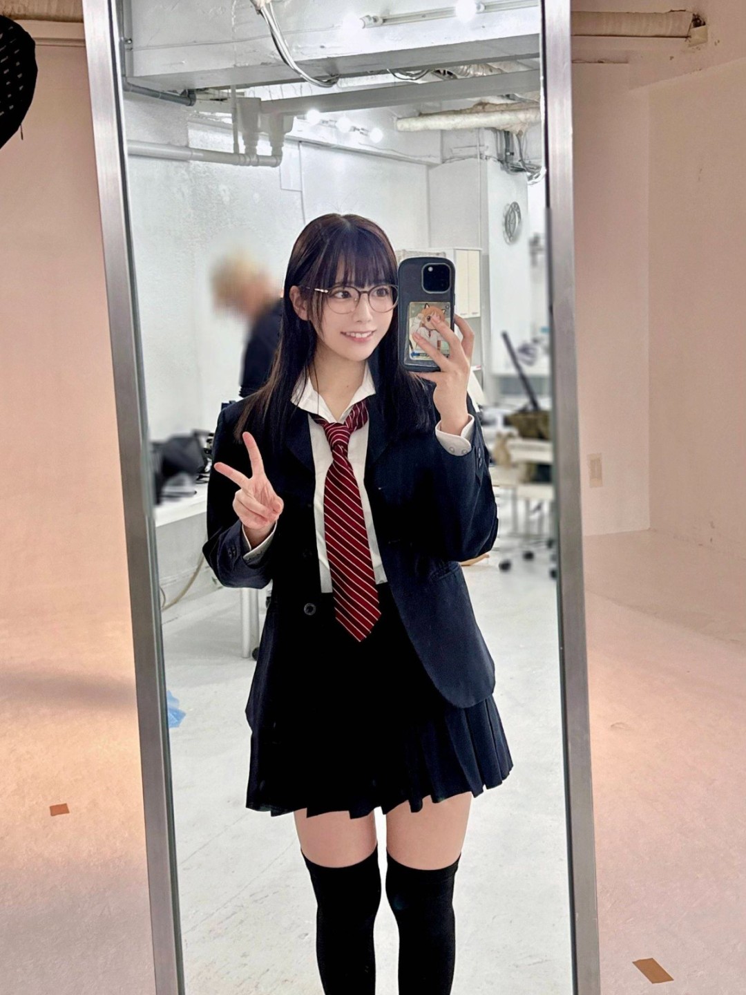 日本寫真偶像東云海福利圖賞 展現(xiàn)別樣的誘惑！