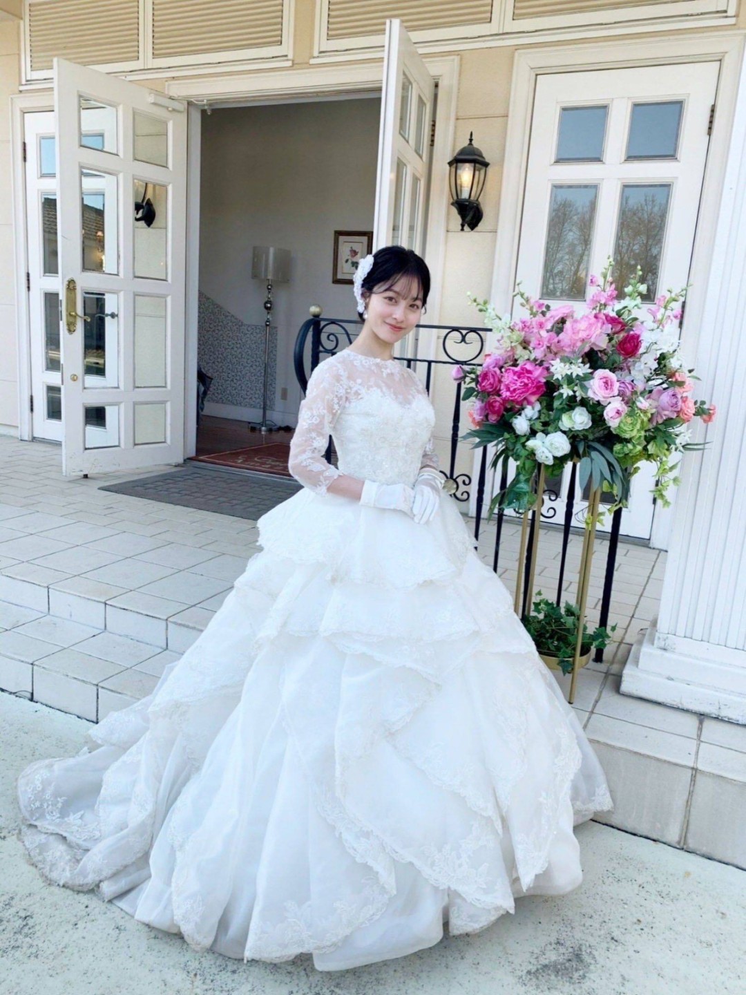 曝橋本環(huán)奈中川大志已拍婚紗照 事務所稱沒結婚計劃