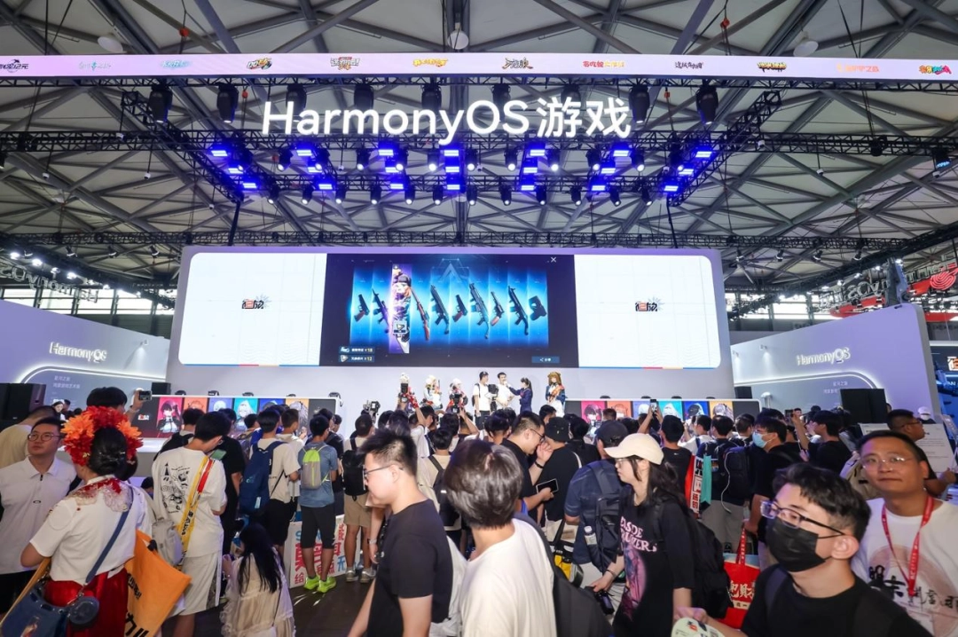 在2025年ChinaJoy上，無數(shù)人見證了鴻蒙游戲的脫胎換骨
