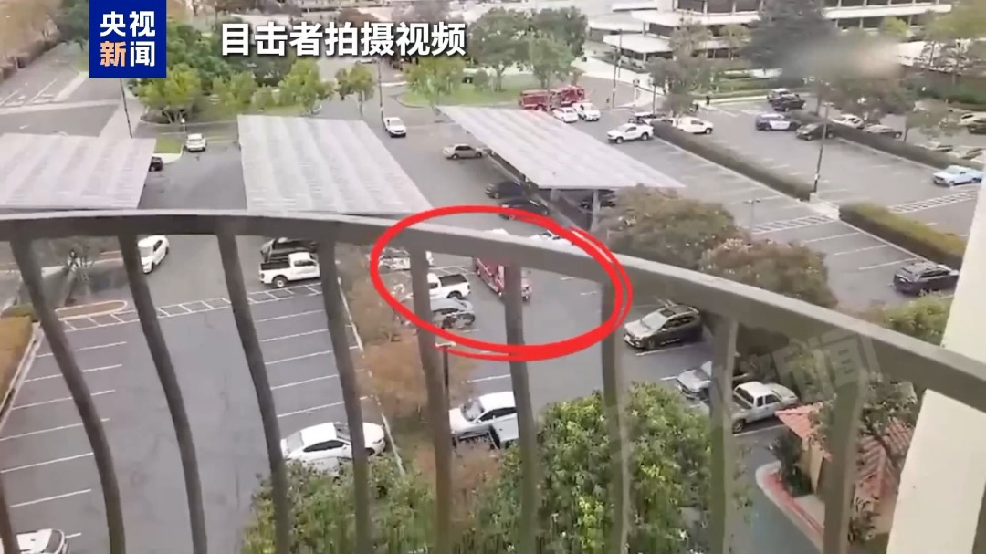 现实版GTA 美加州男子趁救援人员下车施救盗走救护车