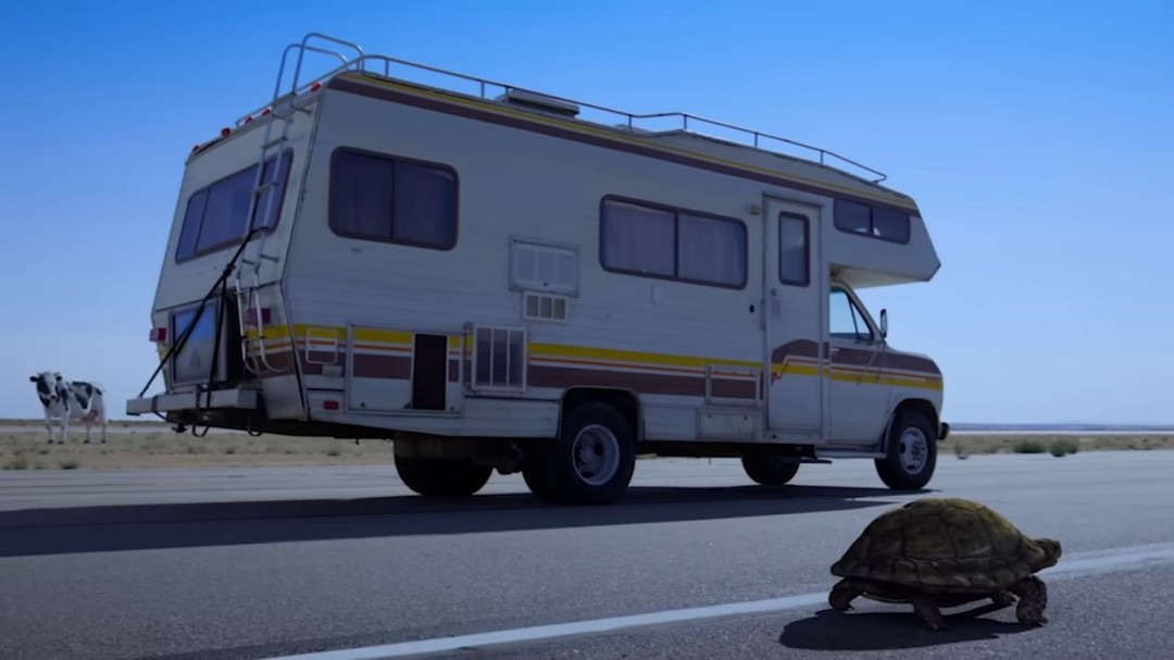 世嘉广告调侃《马车》为新作《索尼克赛车》造势