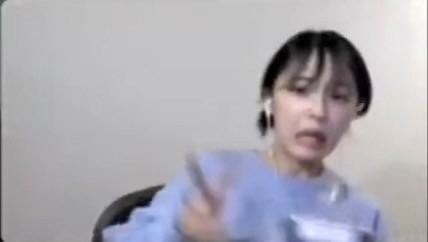 自己吓自己！ 加藤小夏第四次直播《寂静岭f》被jumpscare吓飞