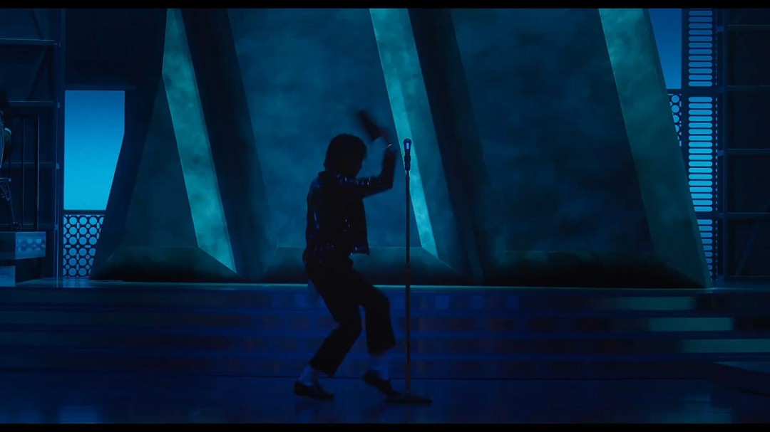 传奇归来！电影《迈克尔·杰克逊：巨星之路》首支预告发布