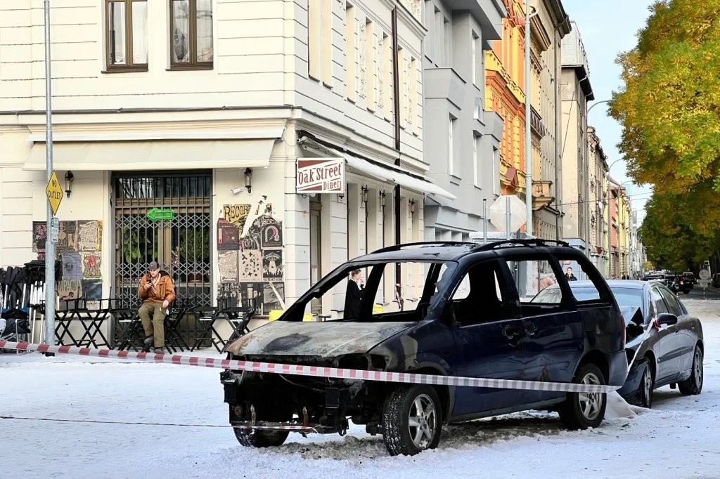 《生化危机》电影重启版片场照曝光 大雪纷飞的浣熊市