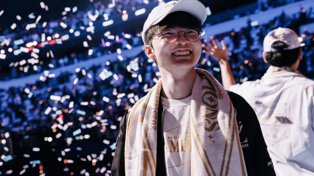 《英雄联盟》S15决赛赛后T1群访：年龄不是问题