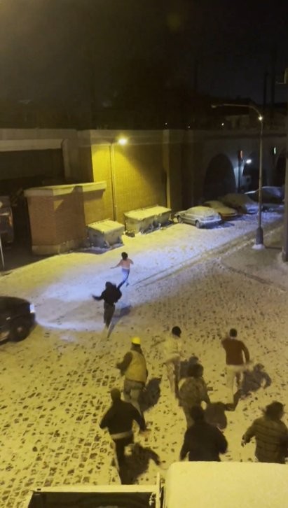 成《求生之路》了！ 《生化危机》新电影丧尸追逐片段曝光