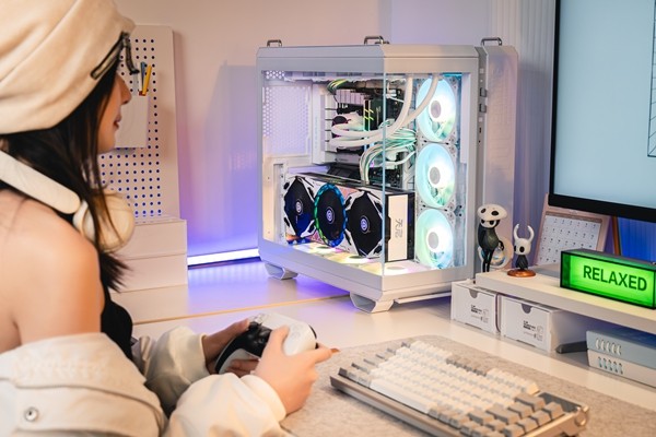 《控制》，但是米哈游——老米新作《Varsapura》实机演示上线