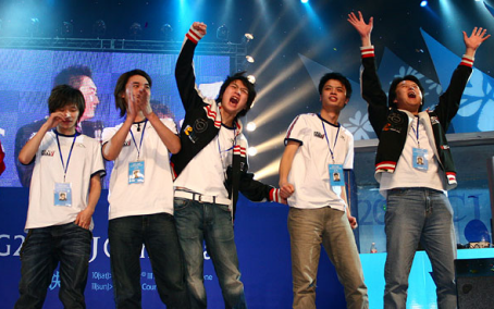 传奇不灭，热爱永续！KK官方对战平台庆祝CNCS二十周年，致敬巅峰荣光！