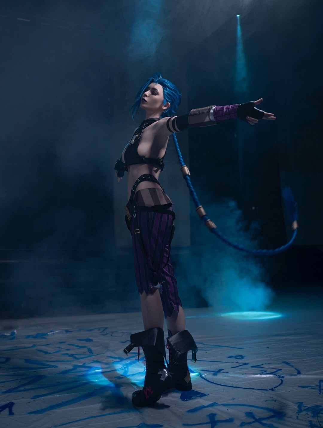 《艾尔登法环：黑夜君临》修女绝美Cos！纤细腰肢很性感