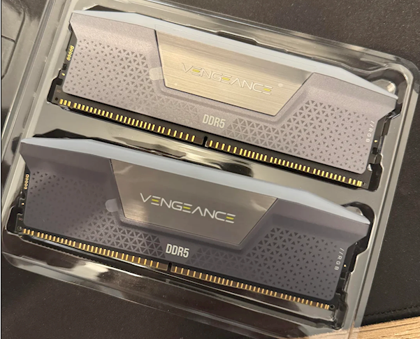 �������ɹ96G�ڴ��������� ��������RGB���������