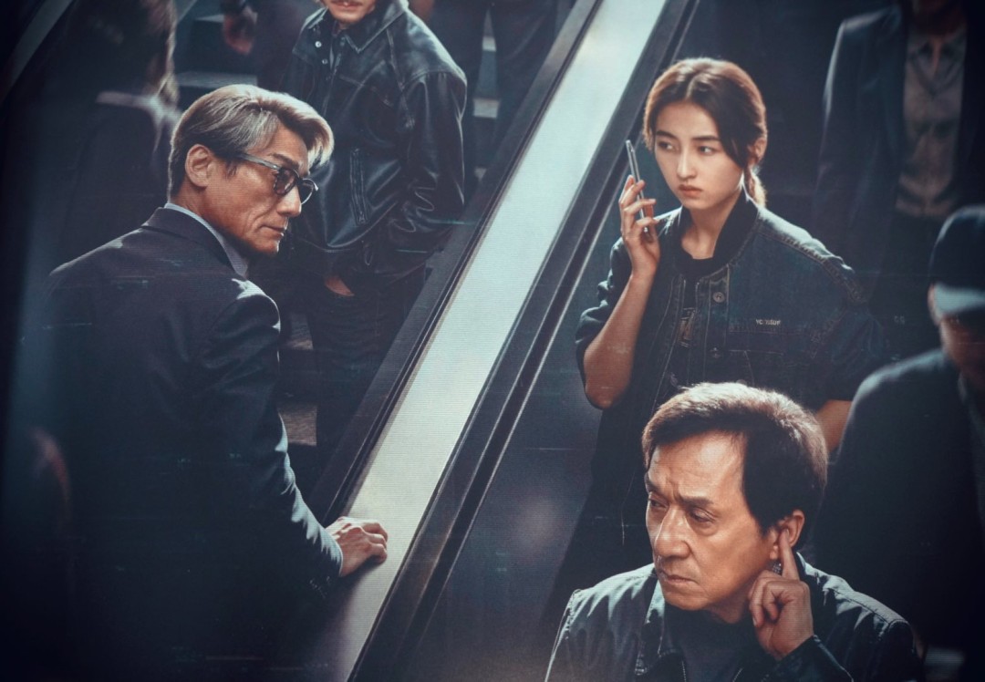 小岛狂赞国产电影《捕风捉影》：太棒了 简直是神作