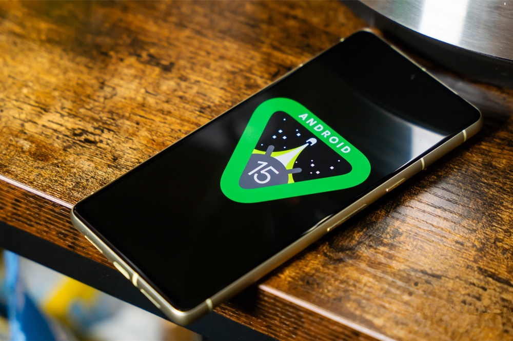 内存涨疯了！涨疯再不涨手机厂商再不涨价 明年一定亏损