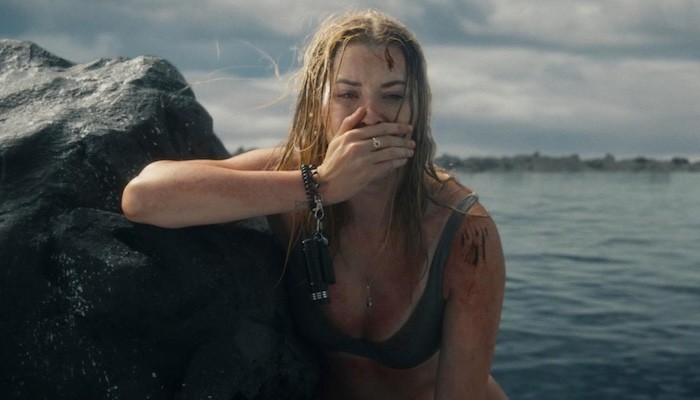 谁家马桶炸了？  恐怖电影把血改成棕色成搞笑片