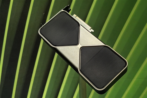 1.5���RTX 5090�Ҷ����� Ӣΰ���ǵ�35000˭����