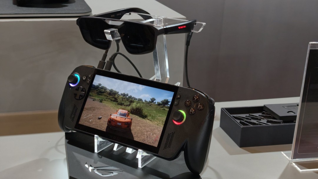 CES 2026：华硕发布ROG XREAL R1 全球首款240Hz OLED游戏眼镜