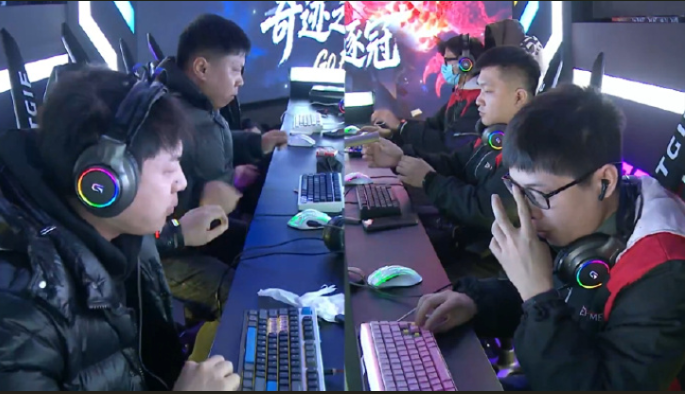 2025����ͷ����FSPLʢ����Ļ����UNKNOWN����������֮������ھ�