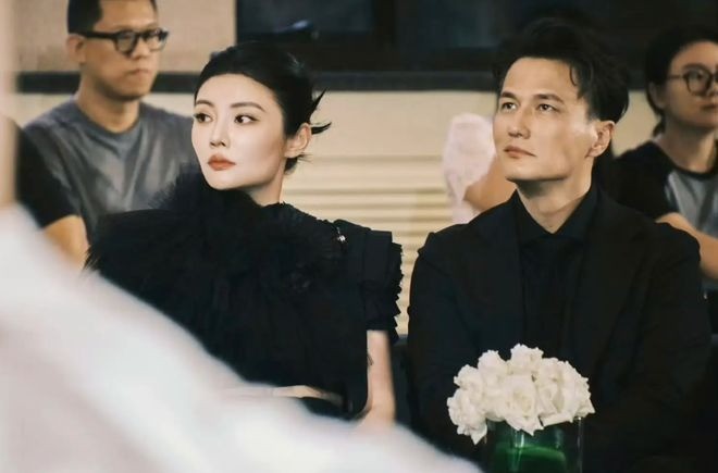 港媒曝徐冬冬疑似怀孕：停止健身 尹子维温柔摸肚子