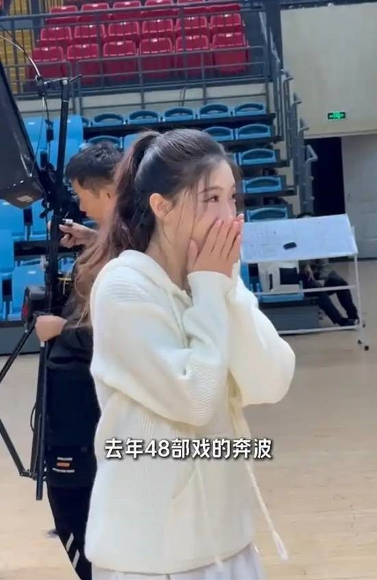 �̾�Ů��ȫ����������48��Ϸ��ÿ�칤��16��Сʱ��