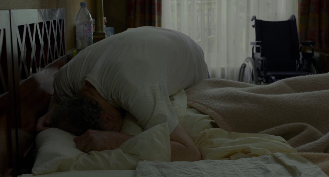 ���ӰԺ������磬��0�����ֺ�������������õġ��ž��롱��Ӱ