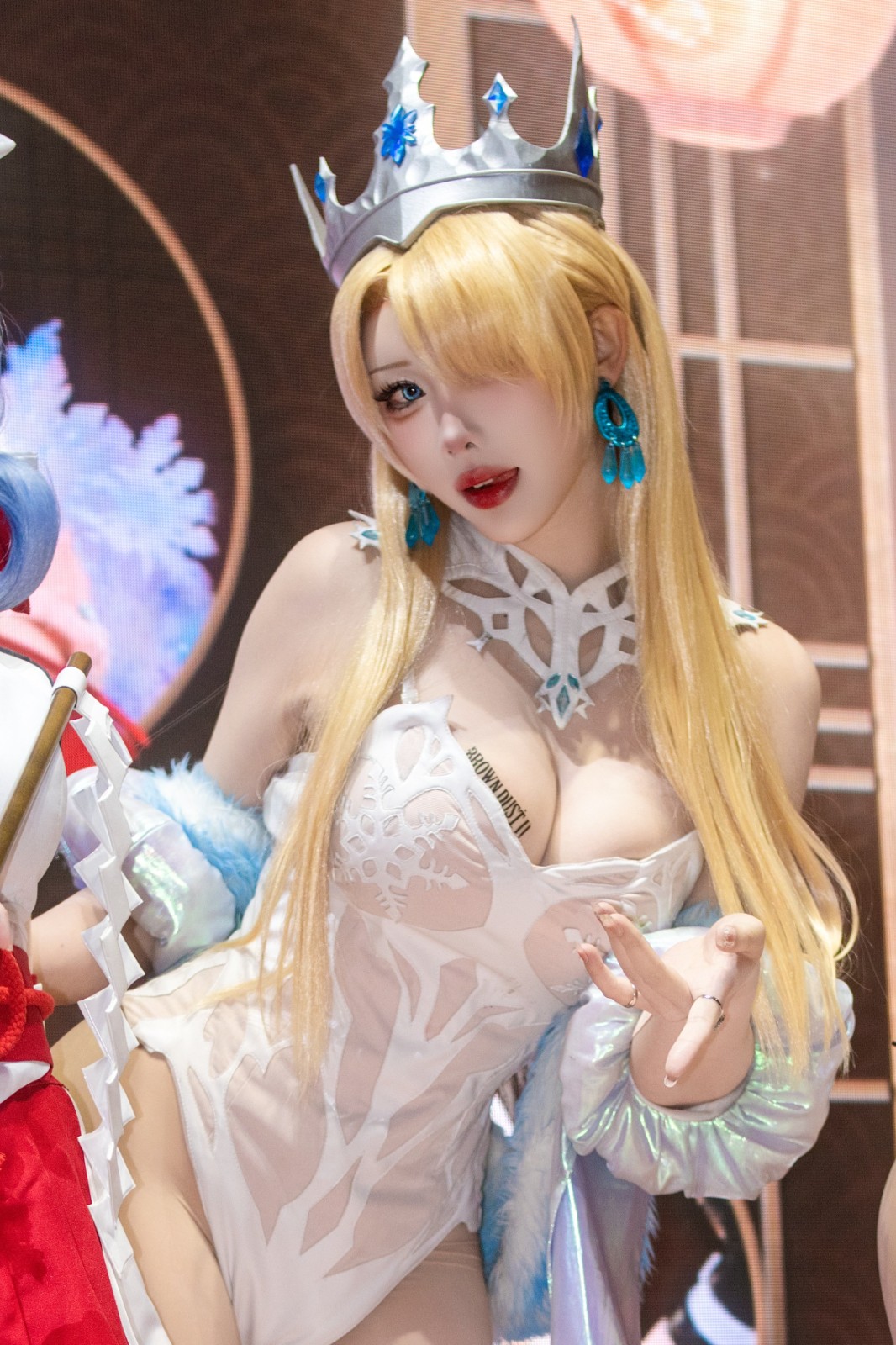 眼花缭乱波涛汹涌！ 《棕色尘埃2》中国台北电玩展coser返图