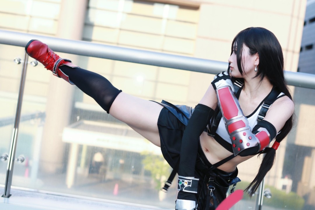 蒂法COS因大腿肌肉引爆玩家讨论 还原格斗家力量美感