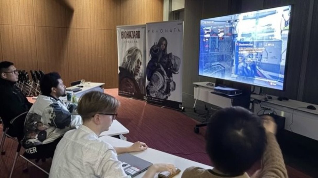 知名歌手盆栽哥突袭卡普空 提前玩到《生化危机9》