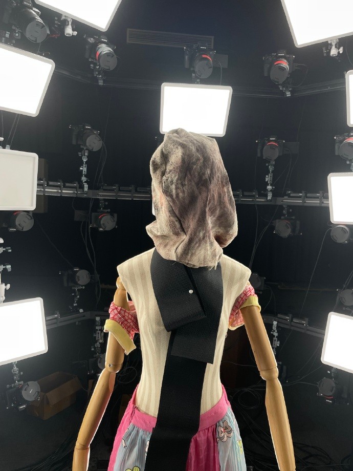 杨奇分享《黑神话：钟馗》实机幕后花絮 在摄影棚做饭！