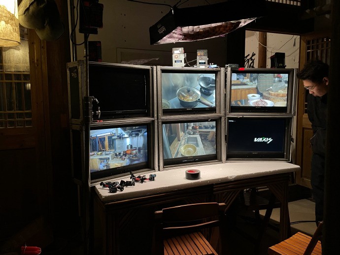 杨奇分享《黑神话：钟馗》实机幕后花絮 在摄影棚做饭！