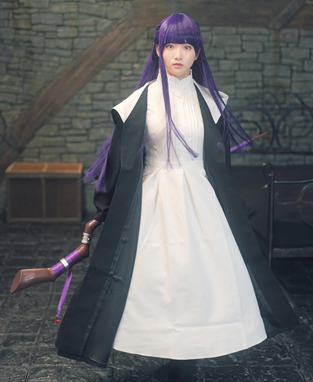 可爱圆脸！日本围棋二段美女选手cos《葬送的芙莉莲》菲伦